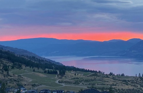 Southwest Mission House | 5-Bedroom Family Home: Panoramic Lake View + Pool. Perfect Work/Play Space