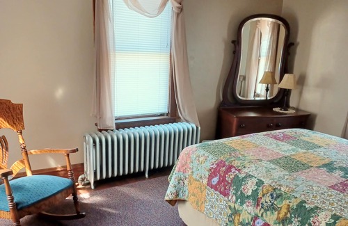 Gap Other | 5 Bedroom Farmhouse Located In The Heart Of Pa Dutch Country.
