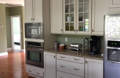 Wise House | 5-bedroom home on the SWQuad of Lake Gaston, Six Pound Creek, Wills Landing.