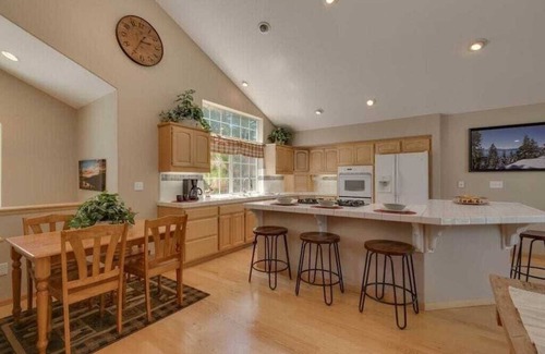 Montgomery Estates House | 5 Bedroom Home - Huge Game Room, Bocce Ball, Amazing Outdoors