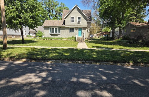 Clear Lake House | 5-bedroom house in awesome Clear Lake with WiFi, AC