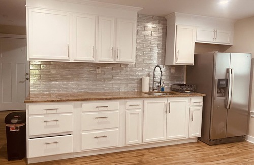 Springfield Apartment | 5 bedroom in the center of Springfield .