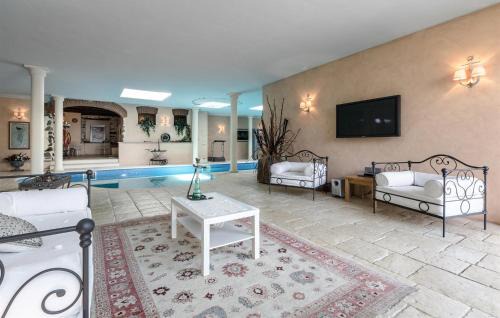 Bollengo House | 5 Bedroom Nice Home In Bollengo To