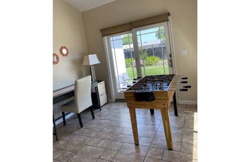 Dublin House | 5 bedroom single level home with 3 bath