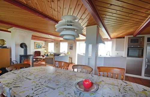 Ronbjerg House | 5 bedroom stunning home in øster assels