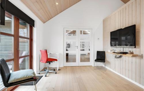 Grena Strand House | 5 Bedroom Stunning Home In Grenaa