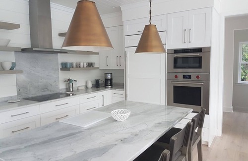 Golden Beach House | 5 bedroom stunning home. Walking distance to town and the beach.