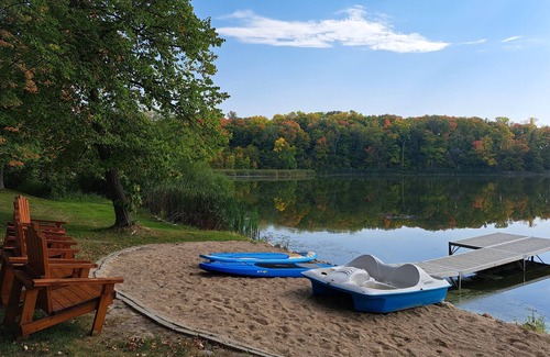 Detroit Lakes House | 5 bedroom vacation home on 47 acres