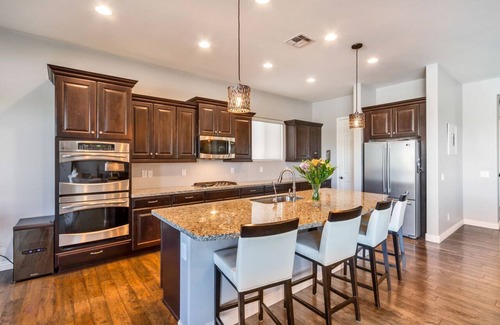 Terramar House | 5-bedroom vacation home 11 minutes from Peoria Sports Complex- Heated Pool