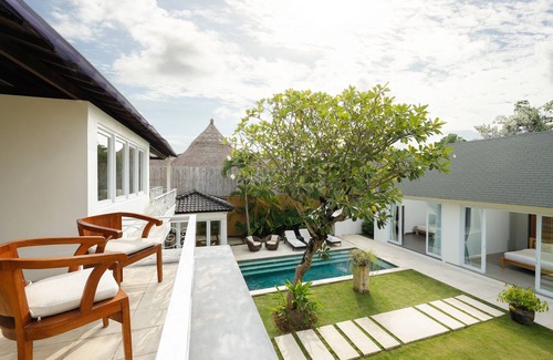 Sunset Road Villa | 5 Bedrooms Private Pool in Seminyak