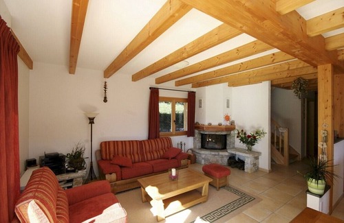 Chandolin-près-Savièse Ski Chalet | 5 bedrooms, spacious, outside jacuzzi, in the center of the Valais