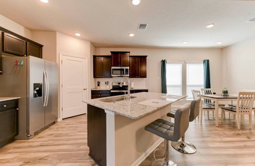 Temple House | 5 Beds Home for your workers