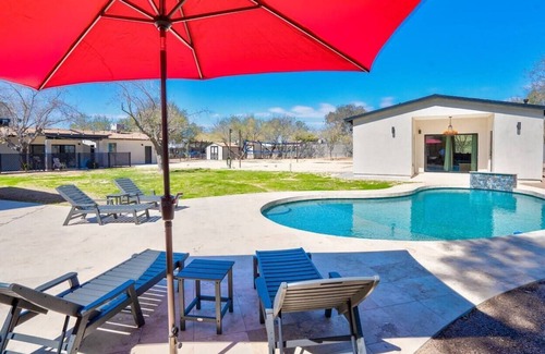Shea North Estates House | 5+BR|Casita|Volleyball|Heated Pool|SuperBowl|Phoenix Open|Pool Table|