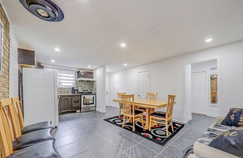 Fenelon Falls Cottage | 5 br cottage in fenelon falls