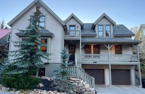 Downtown Park City House | 5 BR Large Home - Walk to Main St - 2 Master Suites