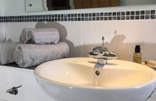 Charlton Bed & Breakfast | 5 Charlton Mill Way B&B