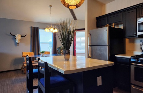 Biggs Field House | 5★ El Paso Style Casita Military Disc.