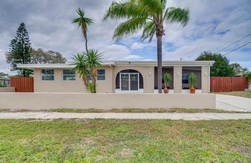 Bowe Gardens Apartment | 5 Mi to Beaches Melbourne Duplex with Pool!