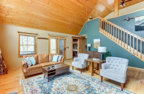 Murphy House | 5 Mi to Cherokee Lake Pet-Friendly Cabin with Deck!