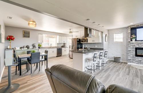 Roanoke House | 5 Mi to Dtwn Family-Friendly Home in Roanoke!