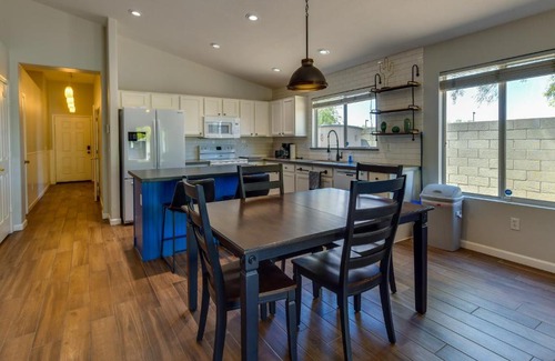 Gilbert House | 5 Mi to Dtwn Gilbert Home with Pool and Patio