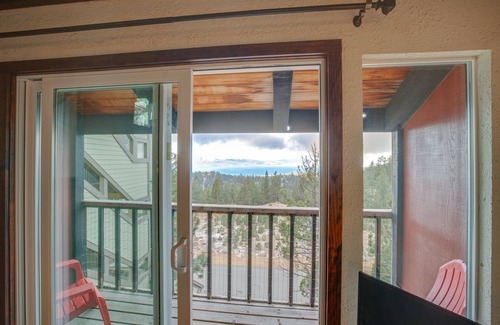 Tahoe Village House | 5 Mi to Lake Tahoe: Stateline Townhome
