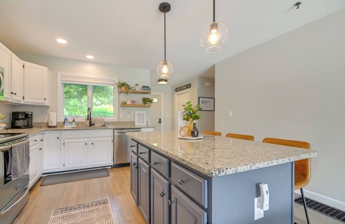 North Conway Apartment | 5 Mi to Skiing: Family-friendly North Conway Home