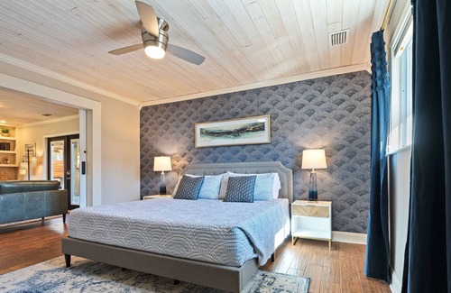 Foley Cottage | 5 miles to OWA & Sports: Big yard w/ hot tub, covered deck, 7 miles to beach