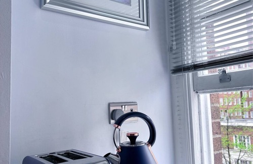 Bryanston and Dorset Square Apartment | 5 min to Hyde Park! Family-sized condo with washer/dryer & free wi-fi
