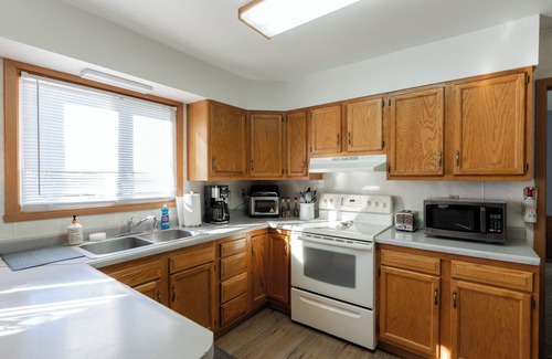 Detroit Lakes House | 5 min to Lake I Self Check-In I Free Parking I W/D