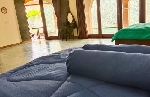 Sanur Kauh Other | 5 min to the beach-9 bedrooms Castle Royal Family Mansion