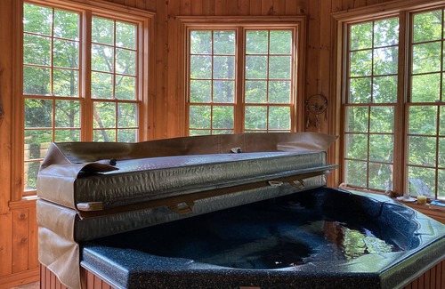 Lac-Superieur Cabin | 5 min to Tremblant Park and ski Resort. Ideal Retreat for Summer or Winter fun