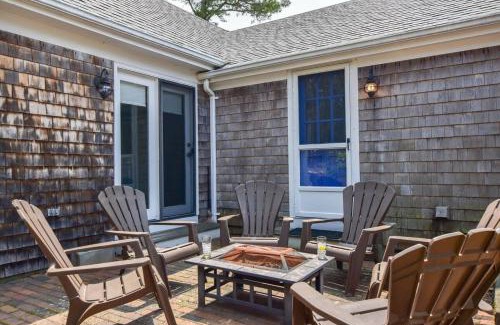 South Harwich House | 5 Min Walk to Red River Beach