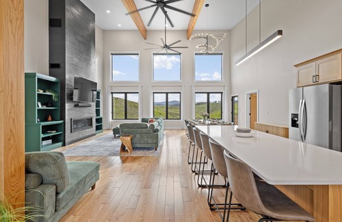Deadwood House | 5 mins to Deadwood|Hot Tub|Game Room