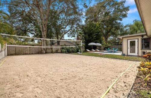 Wexford Leas House | 5 mins to Honeymoon Island~Sand Volleyball~Firepit