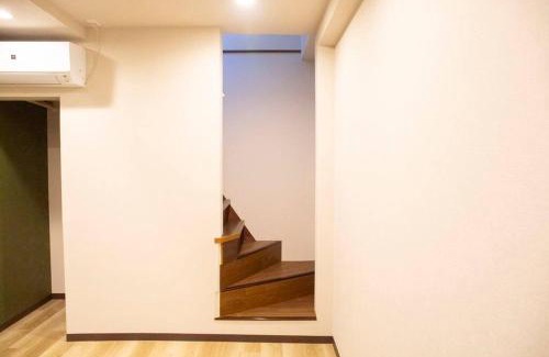 Nishinari Apartment | 5 mins walk from Tengachaya stay Close to Namba