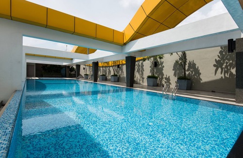 Ara Damansara Apartment | 5 Mins Walk to LRT, Opposite Mall