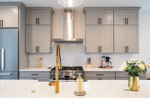 Bozeman House | 5-minute walk to downtown! 27-day minimum rental.