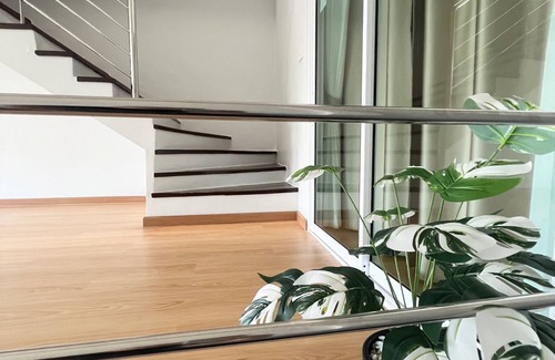 Hat Yai House | 5 minutes Drive to the city center, 9 minutes to Lee Gardens, with free parking.