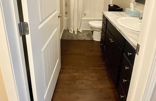 Forest Park Apartment | 5 minutes from major hospitals in Birmingham. Fully equipped & Pet Friendly!