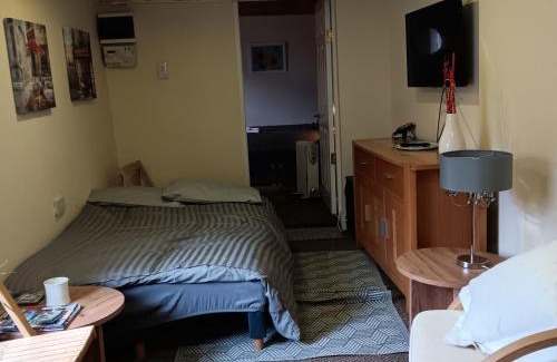 Bray Apartment | 5 Minutes from the Beach
