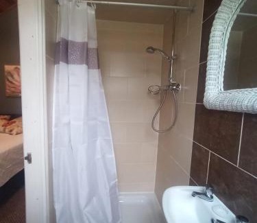 Bray Apartment | 5 Minutes from the Beach