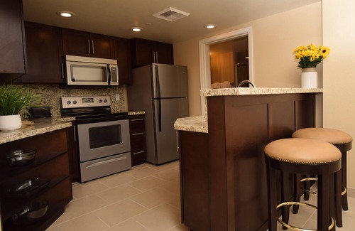 Enterprise House | 5 minutes from the strip next to Bass Pro Shop