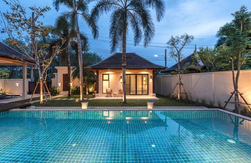 Choeng Thale Villa | 5 Minutes to Bangtao Beach! Family-sized Villa