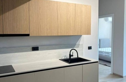Vlore Apartment | 5-minutes to the beach! One-Bedroom Apartment with Balcony and Sea View
