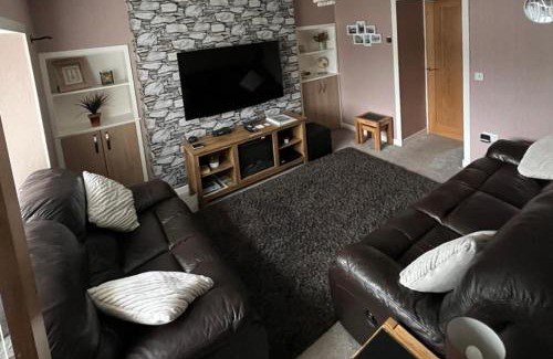 Thurso House | 5 Riverside Place Thurso. 2 bed, 2 bathrooms.
