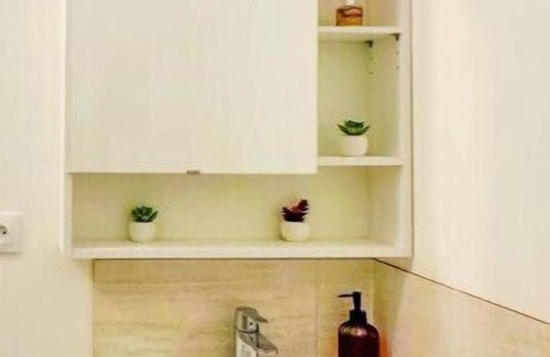Annecy Old Town Apartment | 5 Rue de Rumilly T2