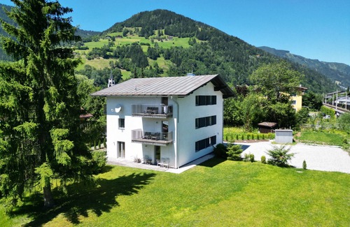 Schuttdorf Apartment | 5 Seasons House Zell am See - TOP 1, SUMMER CARD