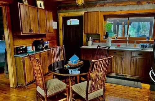 Morgantown Cabin | 5 Star Cabin in Brown County