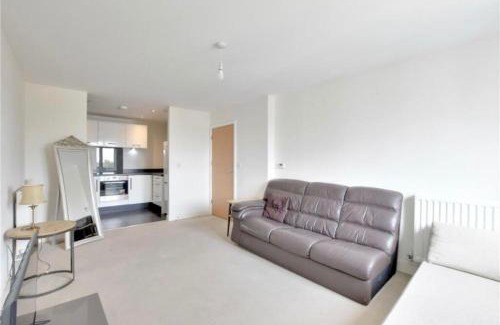 Charlton Apartment | 5 star flat-15 mins to the City